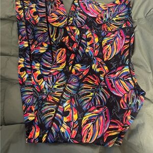 Cvg constantly varied gear sz M EUC full lemgth leggings floral leaf print